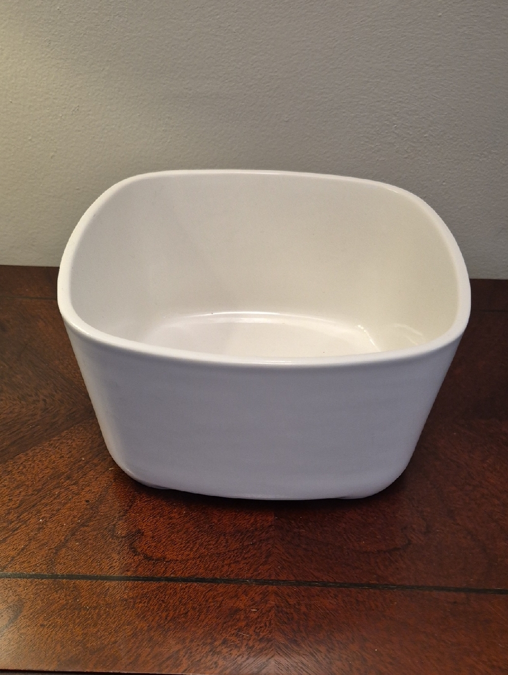 Michael Graves White Ceramic Tray with Raised Circular‎ Feet